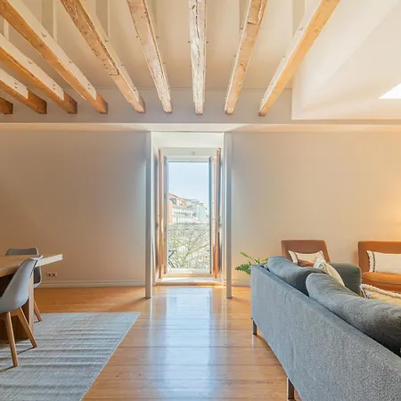 Downtown Seaview Apartment *